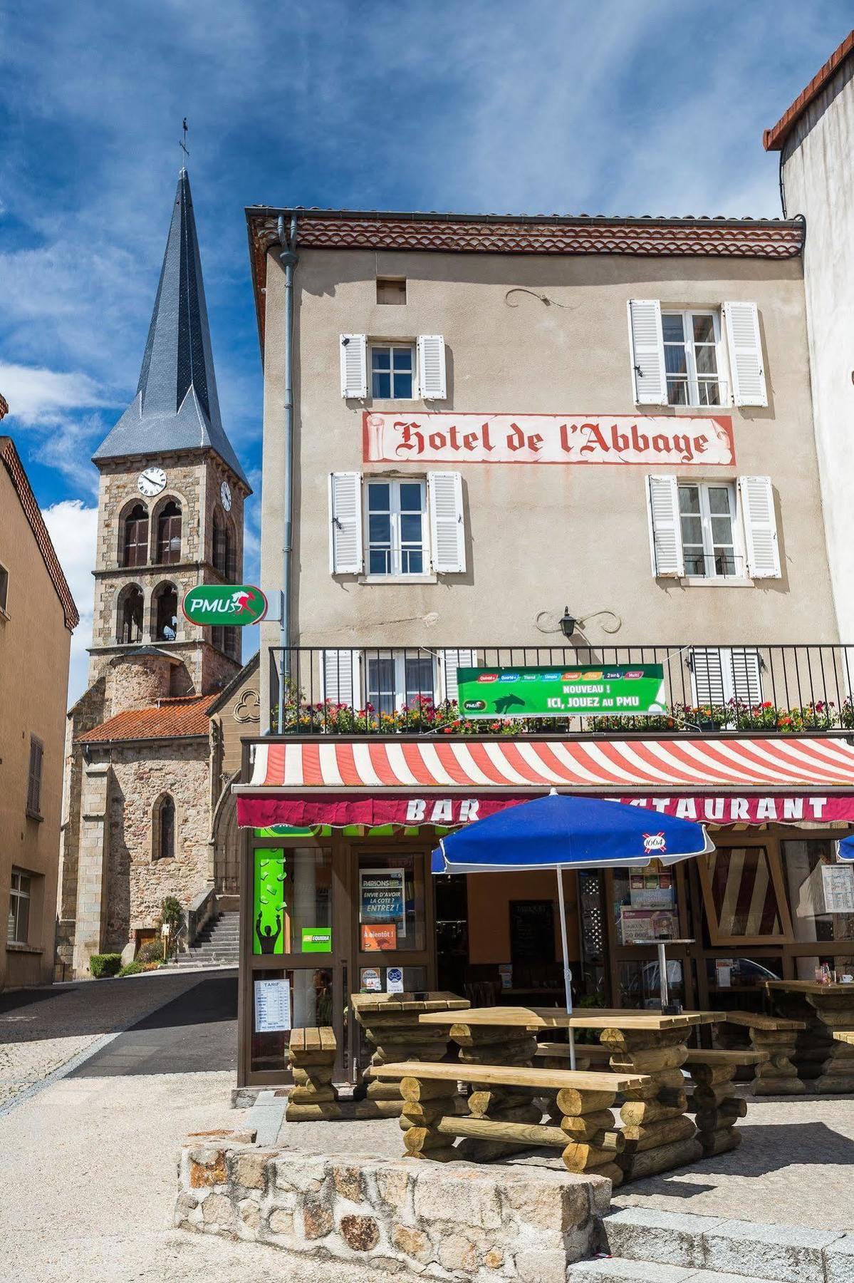Hotel De L'Abbaye Sauxillanges Exterior photo